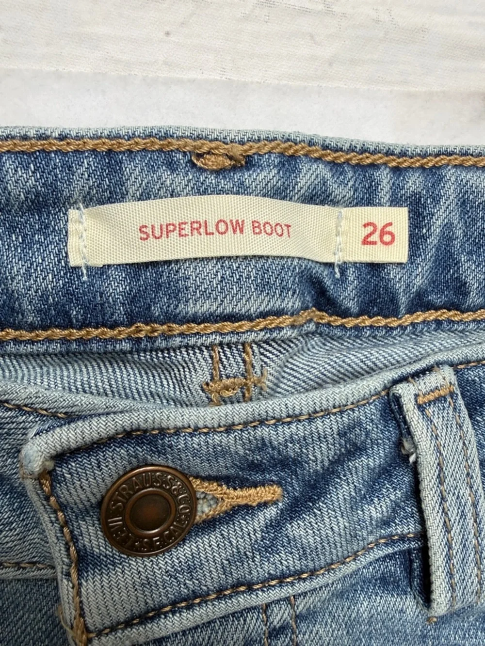 Levi’s Superlow Boot Denim‎ Cutoff Shorts Light Wash 26 Y2K